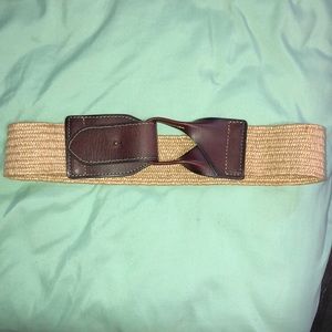 Bonded leather weaved Another line Belt. S/M